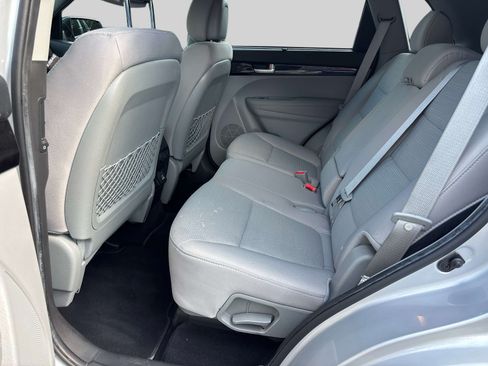 Used 2014 Kia Sorento LX w/ LX V6 Convenience Package AWD/4WD image 9