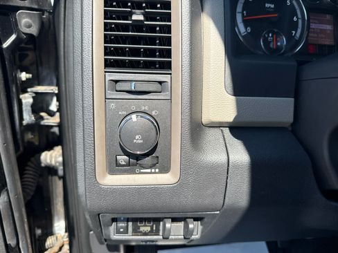 Used 2012 RAM 1500 Express w/ ST Popular Equipment Group AWD/4WD image 15