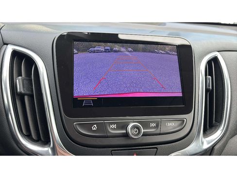 Used 2020 Chevrolet Equinox LT AWD/4WD image 19
