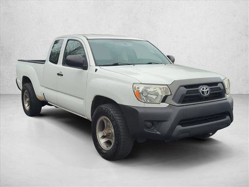 Used 2015 Toyota Tacoma 2WD Access Cab image 3