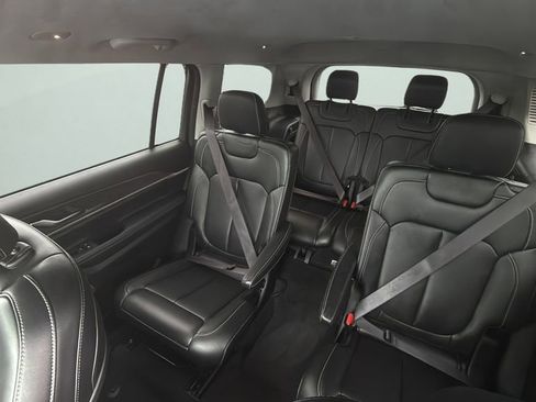 Used 2023 Jeep Grand Cherokee L Limited image 11