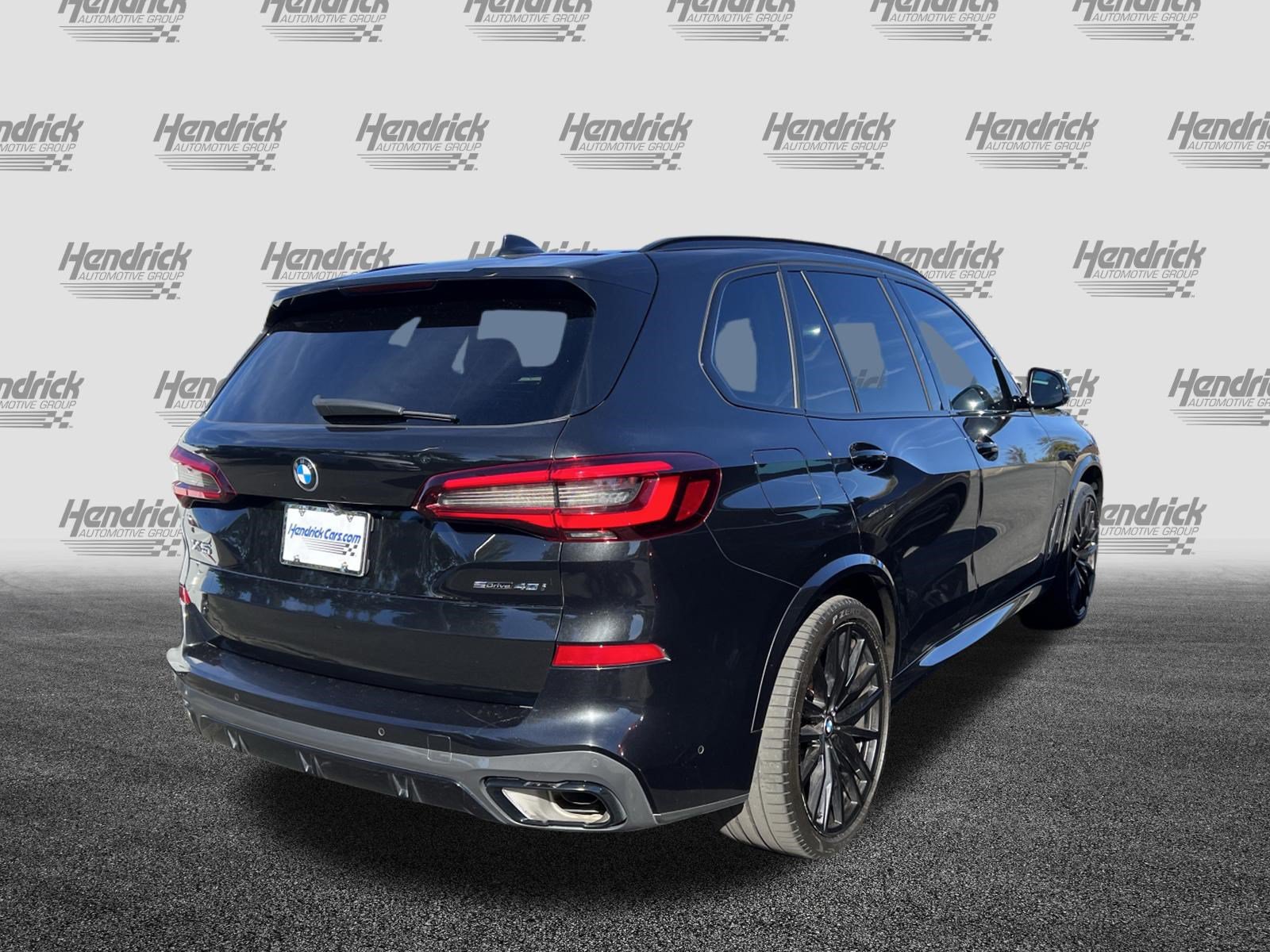 Used 2023 BMW X5 sDrive40i w/ M Sport Package RWD image 11