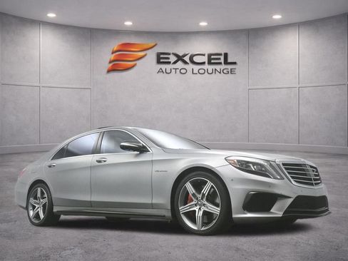 Used 2017 Mercedes-Benz S 63 AMG 4MATIC Sedan w/ Carbon Fiber Exterior Package image 63