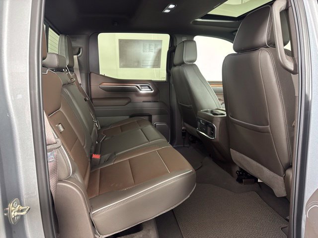 Used 2025 GMC Sierra 1500 Denali w/ Technology Package AWD/4WD image 5