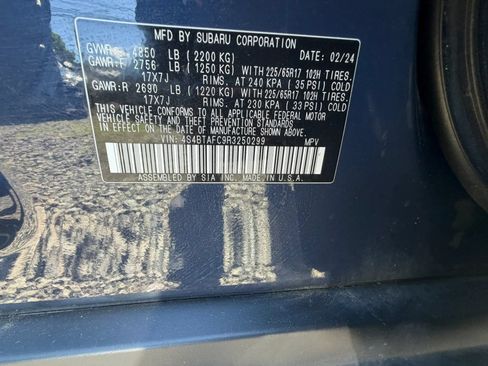 Used 2024 Subaru Outback Premium AWD/4WD image 32