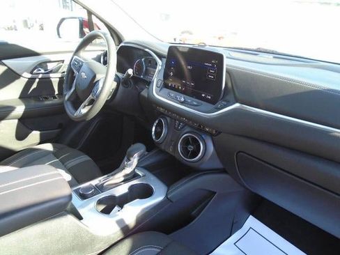 Certified 2025 Chevrolet Blazer LT image 21