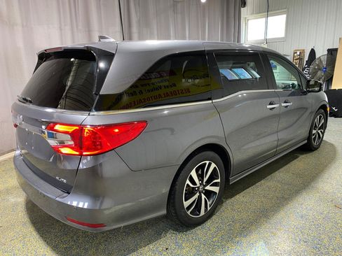 Used 2018 Honda Odyssey Elite image 4