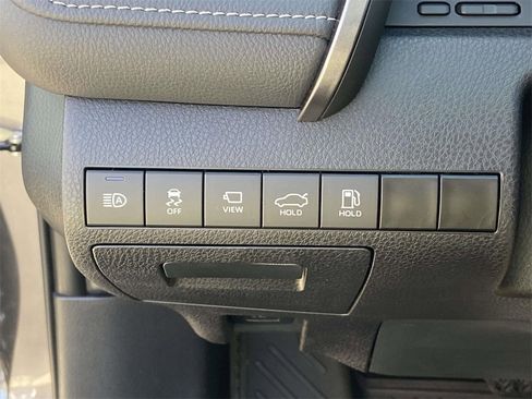 Used 2023 Toyota Camry XSE image 28