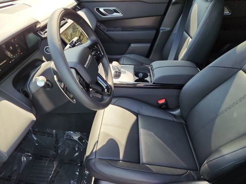 New 2026 Land Rover Range Rover Velar Dynamic SE image 23