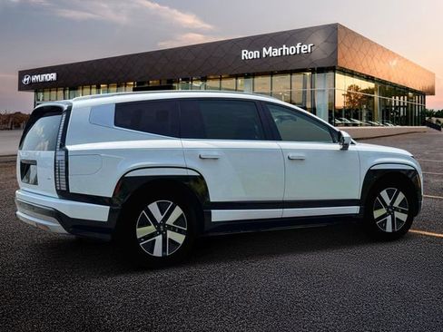 New 2026 Hyundai Ioniq 9 SEL image 8