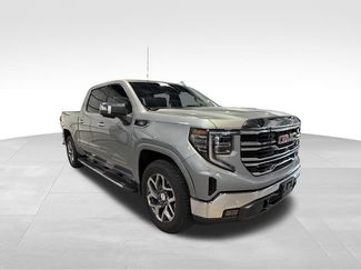 Used 2023 GMC Sierra 1500 SLT w/ SLT Premium Plus Package AWD/4WD video 3