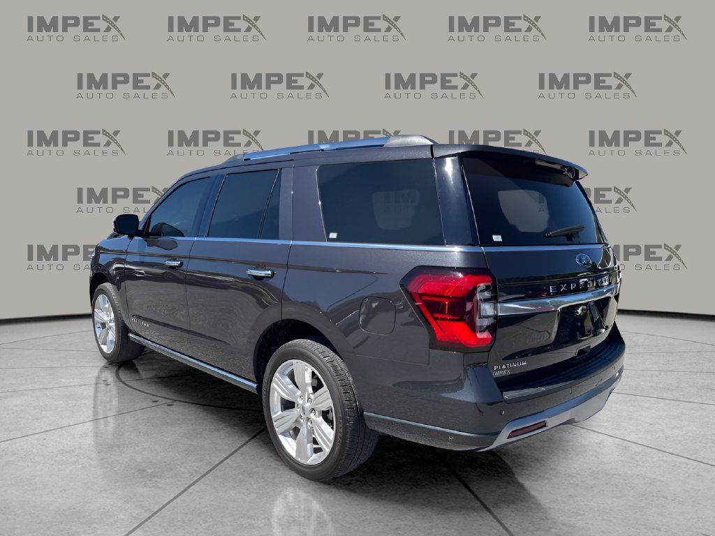 Used 2024 Ford Expedition Platinum AWD/4WD image 3