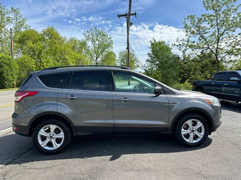Used 2014 Ford Escape SE w/ Equipment Group 201A AWD/4WD image 8