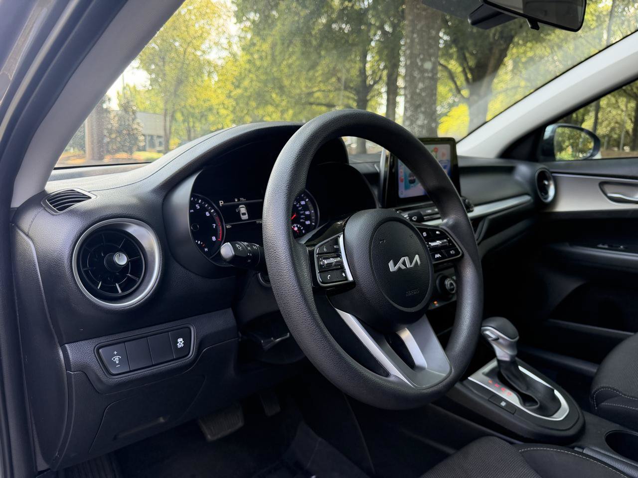 Used 2022 Kia Forte LXS FWD image 10