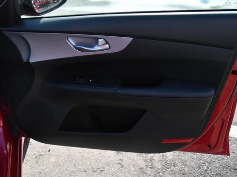 Used 2023 Kia Forte LXS w/ LXS Technology Package image 35