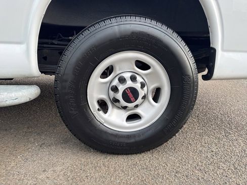 Used 2023 GMC Savana 2500 w/ Driver Convenience Package image 11