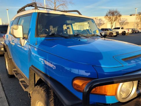 Used 2008 Toyota FJ Cruiser 4WD image 9