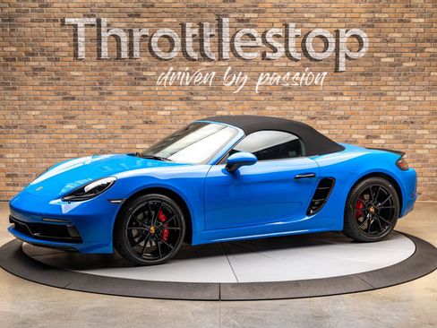 Used 2024 Porsche 718 Boxster S image 2