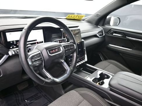 Used 2025 GMC Acadia Elevation FWD image 21