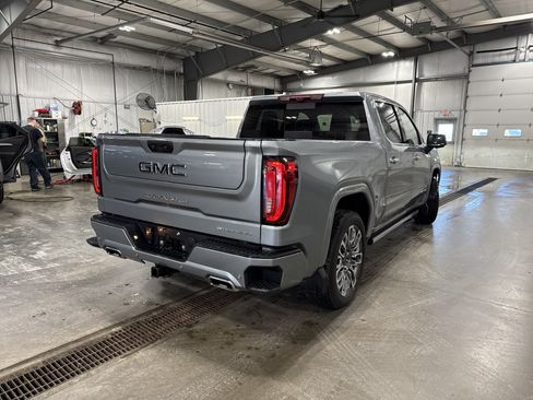 Used 2026 GMC Sierra 1500 Denali Ultimate AWD/4WD image 3