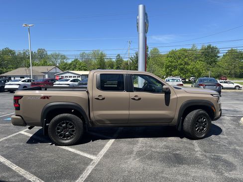 Certified 2024 Nissan Frontier PRO-4X w/ Pro Premium Package AWD/4WD image 9