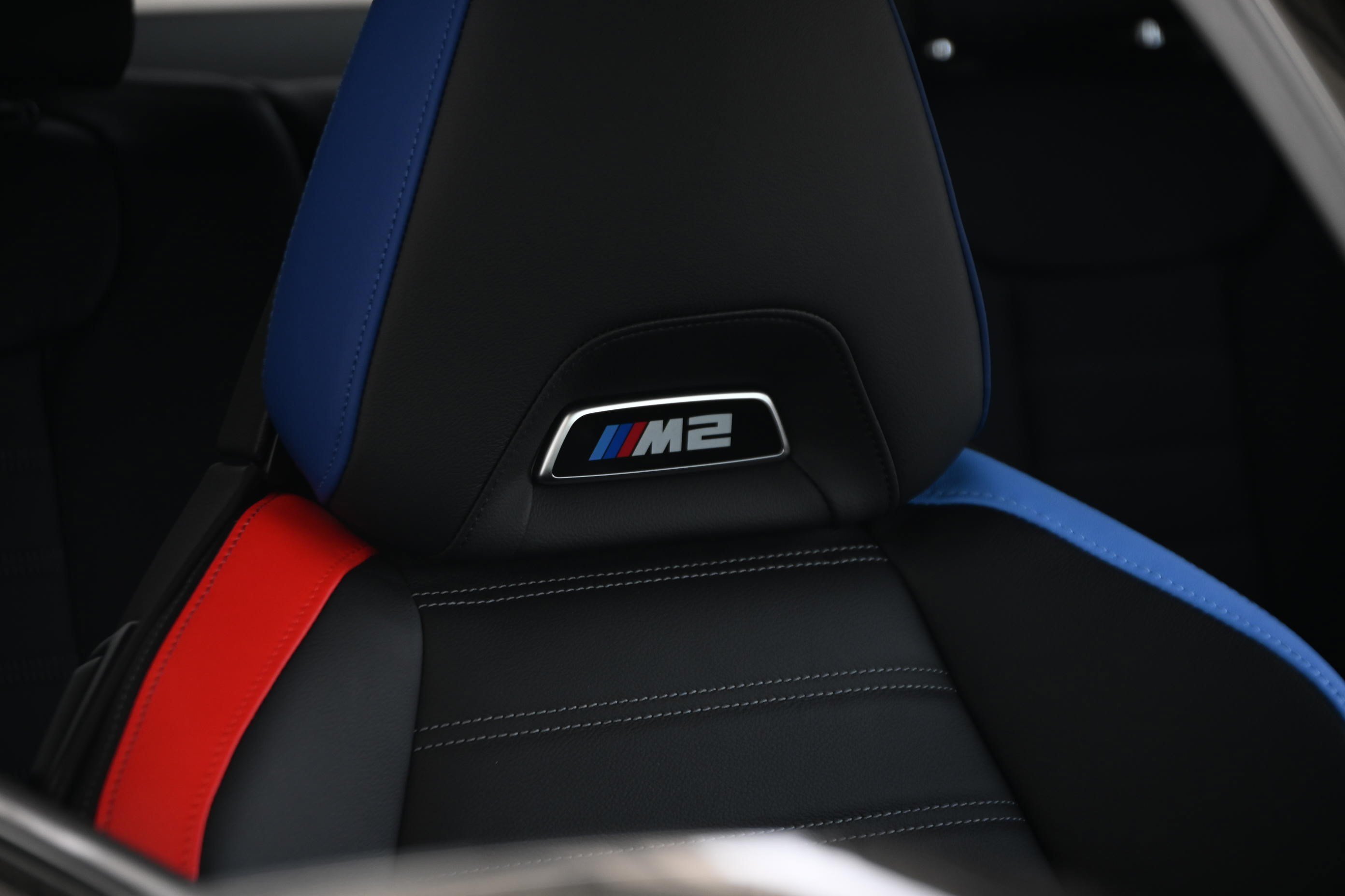 Used 2026 BMW M2 w/ Lighting Package RWD image 29