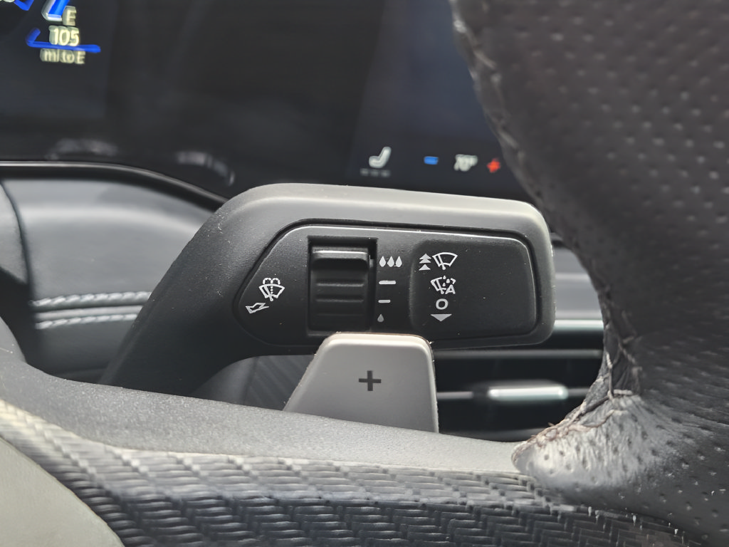 Used 2024 Ford Mustang GT Premium RWD image 29