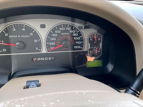 Used 2007 Ford F150 XLT RWD image 24