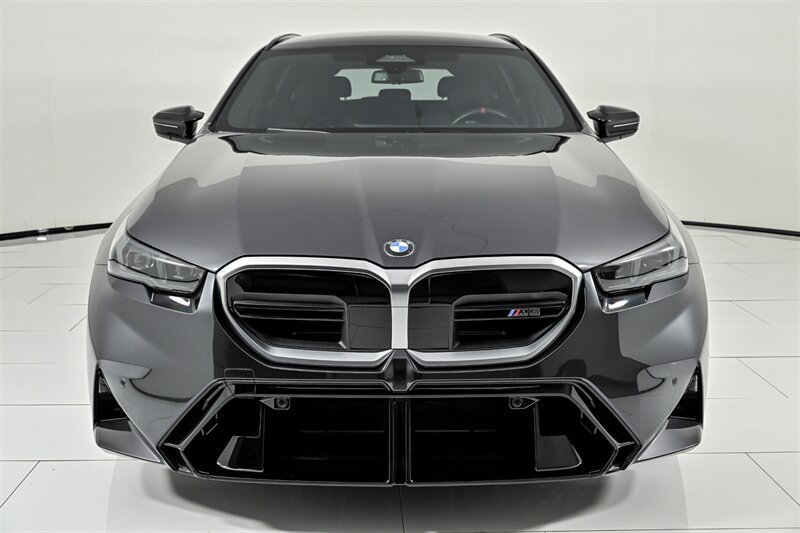 Used 2025 BMW M5 Touring AWD/4WD image 5