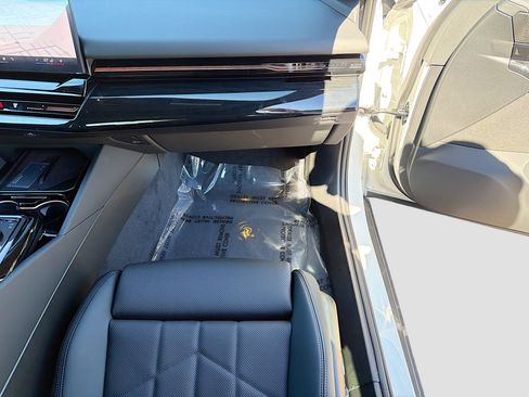 New 2026 BMW 530i 530i w/ Premium Package image 18