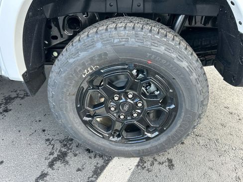 New 2025 Ford Ranger Lariat w/ FX4 Off-Road Package image 16