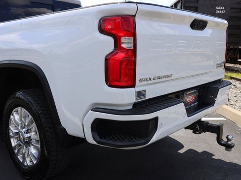 Used 2021 Chevrolet Silverado 2500 High Country AWD/4WD image 5