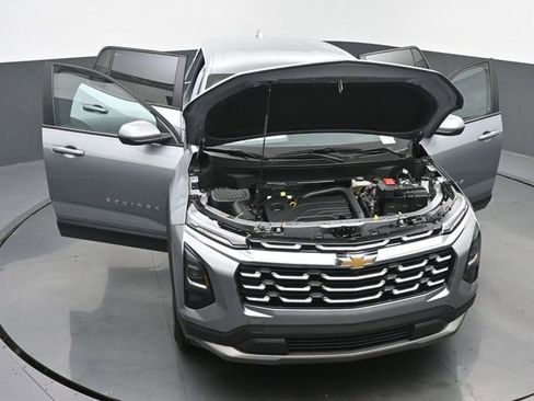Used 2026 Chevrolet Equinox LT AWD/4WD image 60