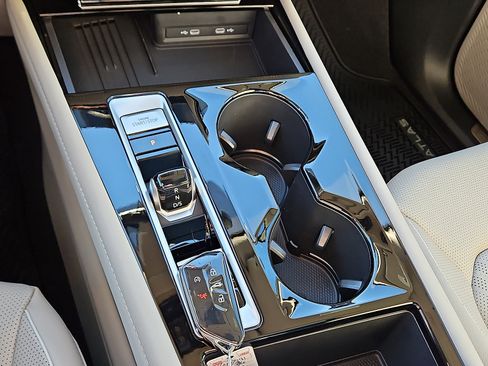 New 2026 Volkswagen Atlas SEL Premium R-Line image 19