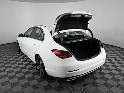 Used 2025 Mercedes-Benz C 300 Sedan image 30