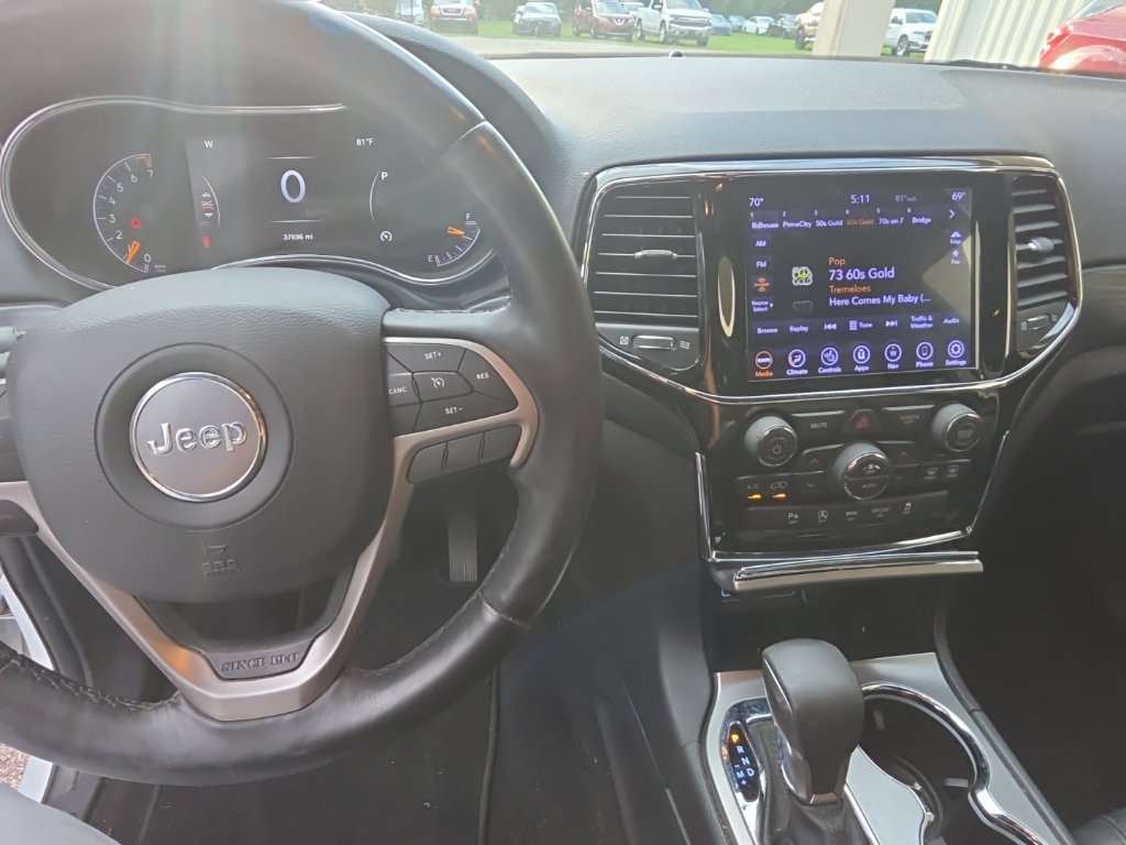 Used 2020 Jeep Grand Cherokee Altitude AWD/4WD image 14