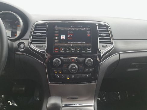 Certified 2021 Jeep Grand Cherokee Limited w/ Quick Order Package 28K 80th AWD/4WD image 20