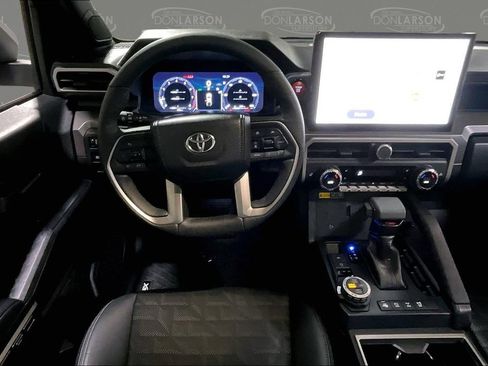 Used 2024 Toyota Tacoma TRD Off-Road w/ TRD Off Road Premium Package AWD/4WD image 19