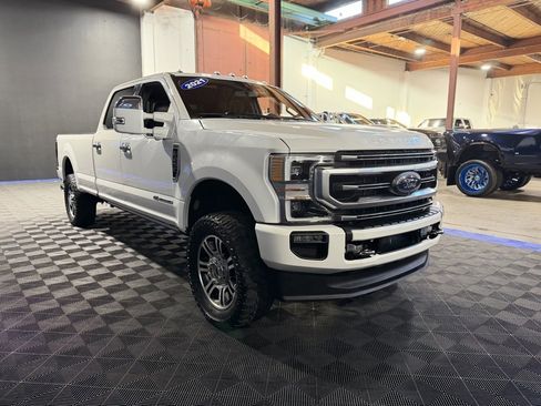 Used 2021 Ford F250 Platinum image 6