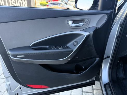 Used 2017 Hyundai Santa Fe Limited AWD/4WD image 23