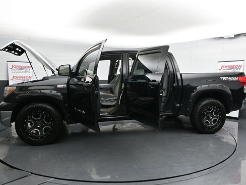 Used 2011 Toyota Tundra 4x4 CrewMax image 46