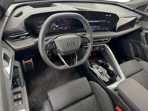 Used 2025 Audi SQ5 Premium Plus AWD/4WD image 4