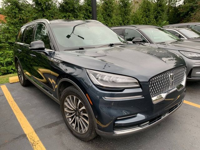 Used 2023 Lincoln Aviator Reserve w/ Equipment Group 201A AWD/4WD image 4