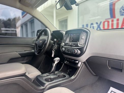 Used 2022 Chevrolet Colorado W/T w/ WT Convenience Package RWD image 46