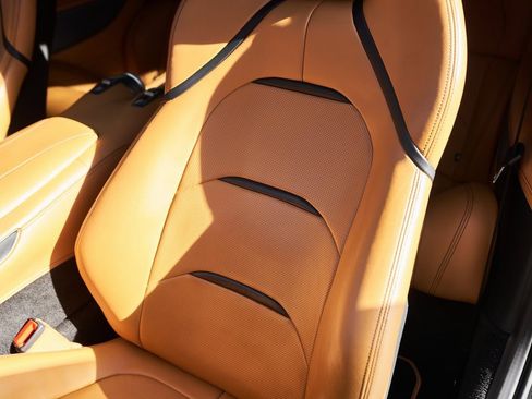 Used 2018 Ferrari GTC4Lusso image 46