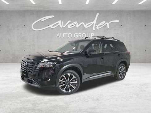 New 2026 Nissan Pathfinder Platinum image 1