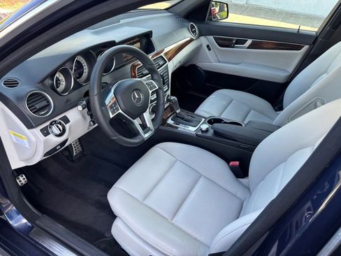 Used 2014 Mercedes-Benz C 250 Sedan image 25