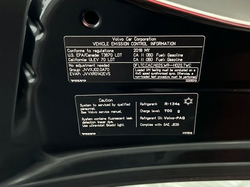 Used 2018 Volvo XC60 T5 Momentum w/ Convenience Package AWD/4WD image 23