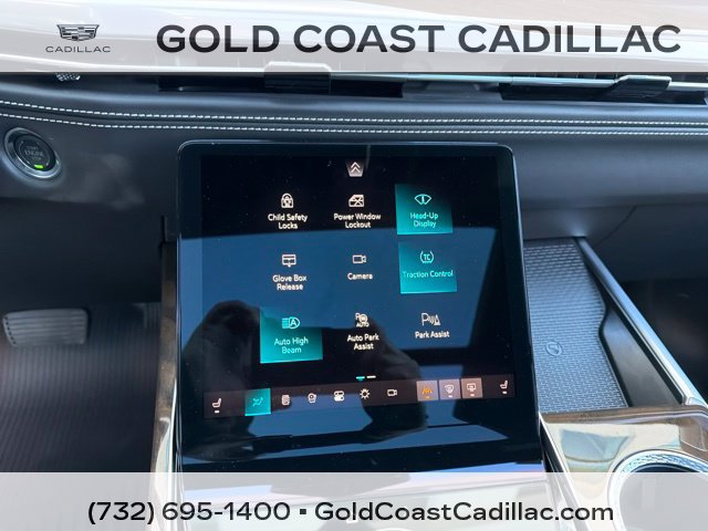 Certified 2026 Cadillac Escalade Platinum Sport w/ LPO, ONYX Package AWD/4WD image 31