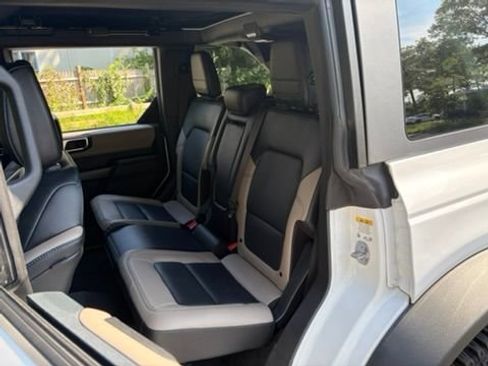 Used 2024 Ford Bronco Wildtrak AWD/4WD image 29